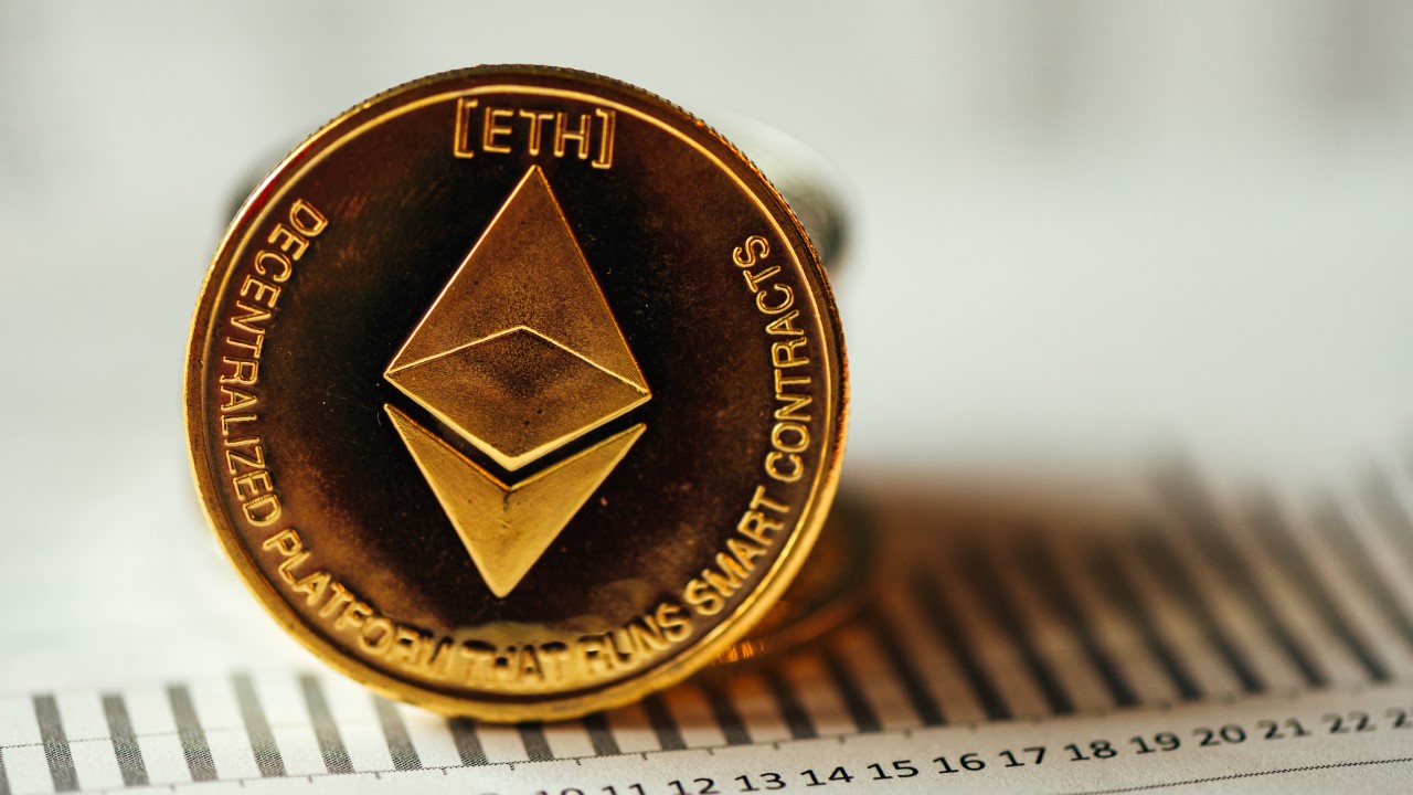 Bu Nasıl Mümkün Olur? Ethereum İçin Gökkuşağı Grafiği 30.000 Doların Üzerini Mi İşaret Etti?
