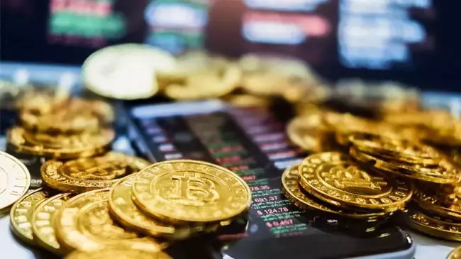 Bitcoin'de haber fırtınası! Sert yükseldi, sert düştü