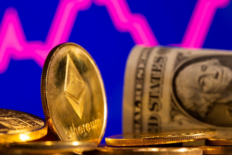 ETF piyasasında aradığını bulamayan Ethereum’un Bitcoin’e karşı değer kaybı artıyor